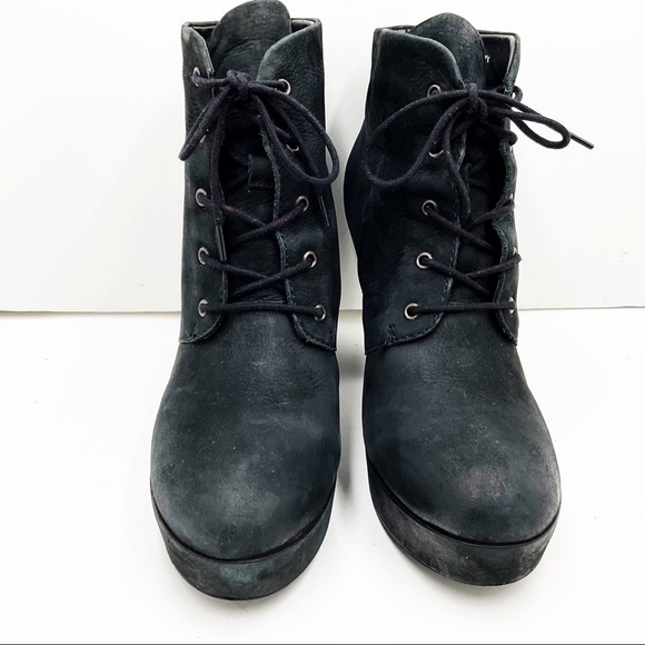 {STEVE MADDEN} 'Raspy' Distressed Leather Platform Boots - Picture 15 of 16